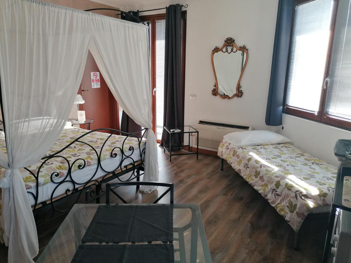 Bgy Airport Guesthouse Орио ал Серио Екстериор снимка