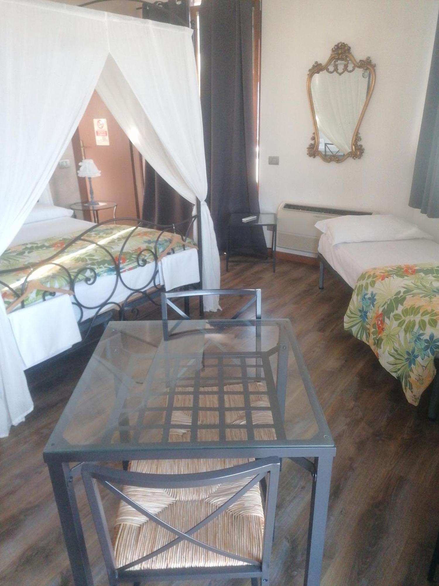 Bgy Airport Guesthouse Орио ал Серио Екстериор снимка